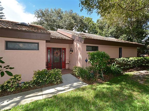 3rd image of 4493 Ascot Cir N