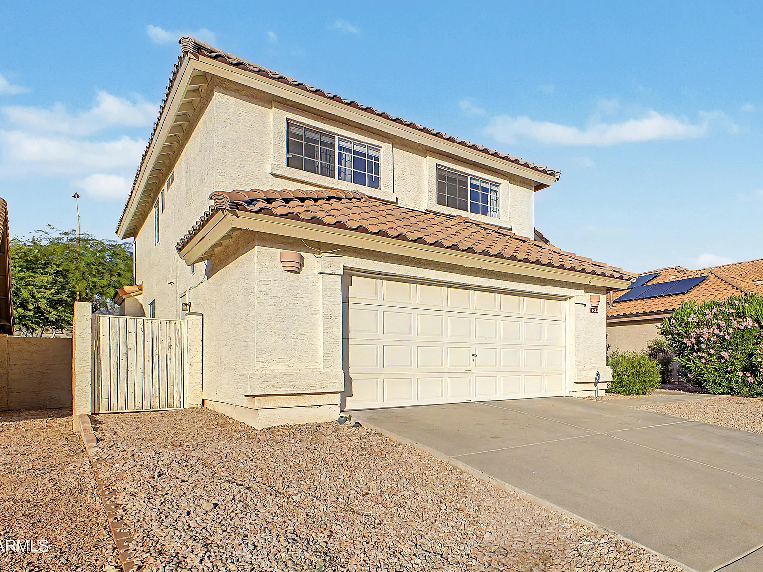 3 bed, 2.5 bath, 1747 sqft, $3,100 — Photo 3