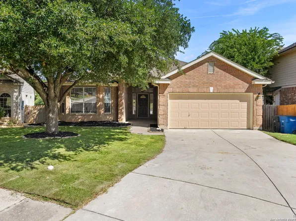 665 La Bahia Loop, New Braunfels, TX 78132