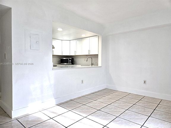 5th image of 800 SW 104th Ct APT A105