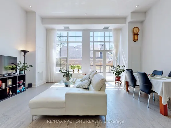 20 Fred Varley Dr #108, Markham, ON L3R 1S4