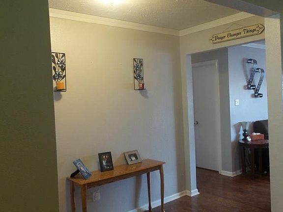 5th image of 713 Jonquil Ln