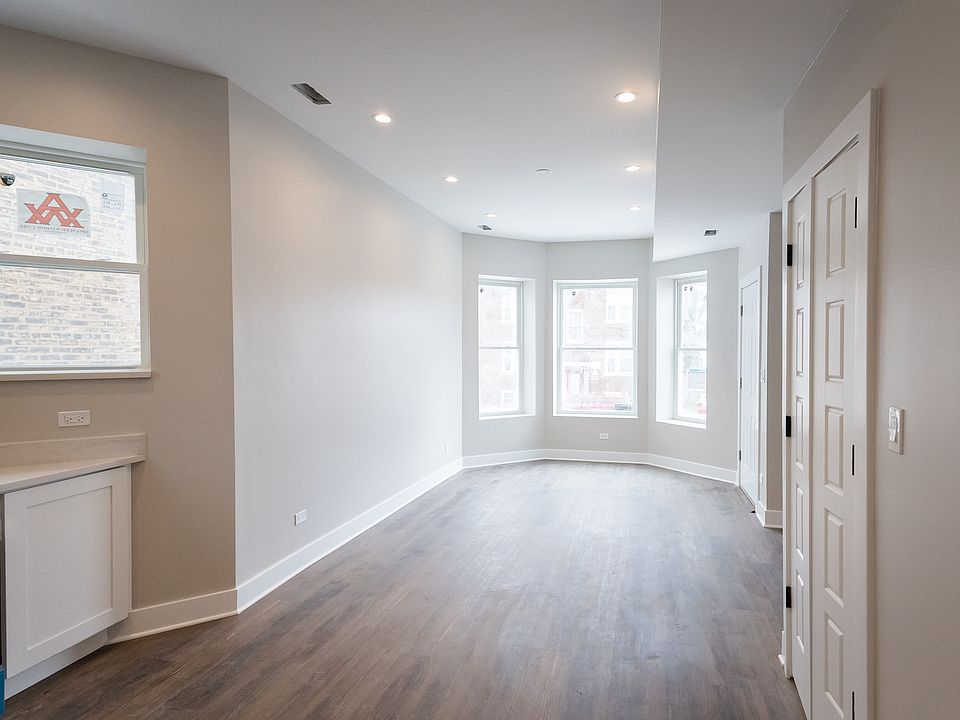 Living room opens to the kitchen