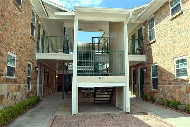1st image of 924 S Avenue B APT 2