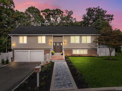 25 Hitching Post Lane, Glen Cove, NY, 11542