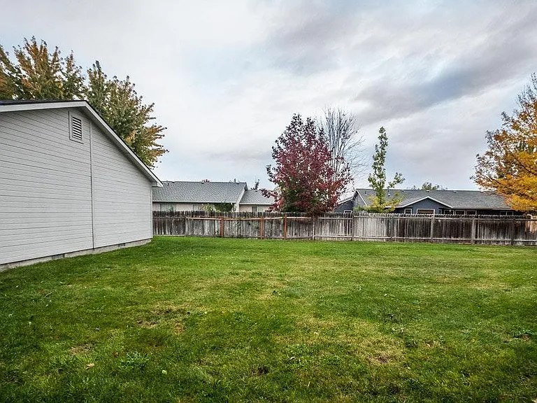 2650 W Wave Ct — Photo 2