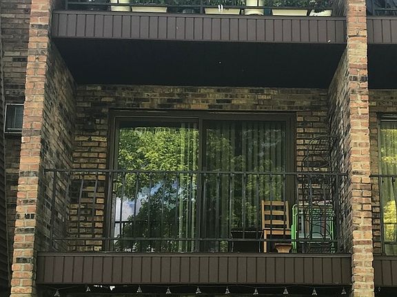 3rd image of 7322 S Blackstone Ave #5