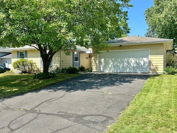 1963 Warbler Ln, Saint Paul, MN 55119