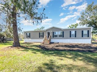 1270 McClellan Rd, Frostproof, FL 33843
