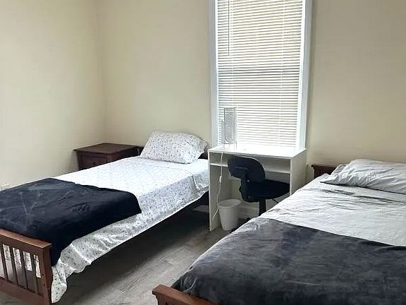 4th image of 754 Western Ave Floor 1