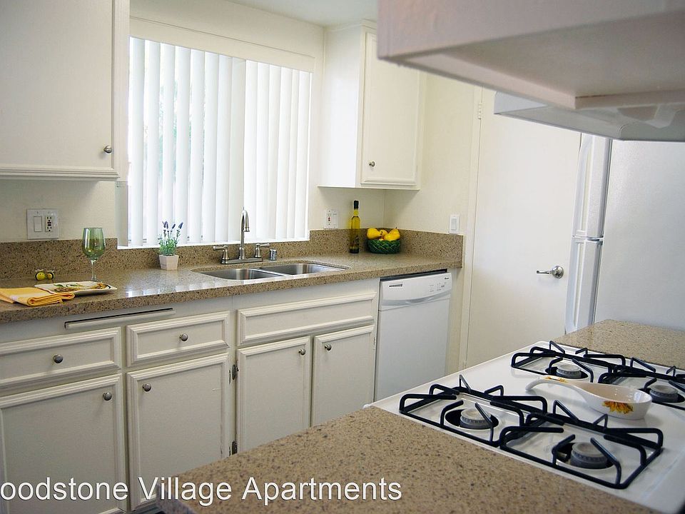 2nd image of 3515 W Savanna St APT 3
