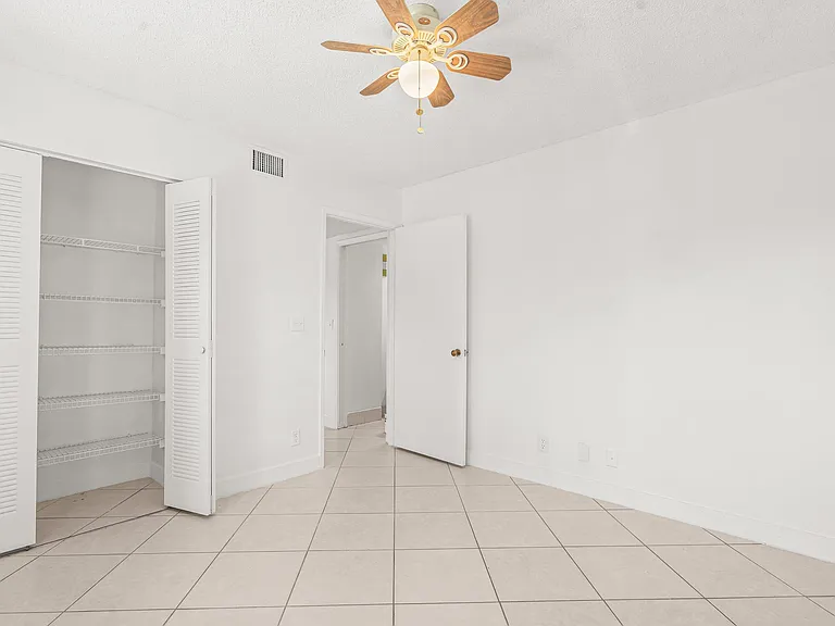7301 Amberly Ln #304 — Photo 5