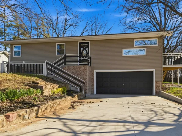 308 Kansa Dr, Ozawkie, KS 66070