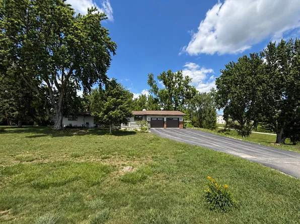 2369 140th St, Fort Dodge, IA 50501