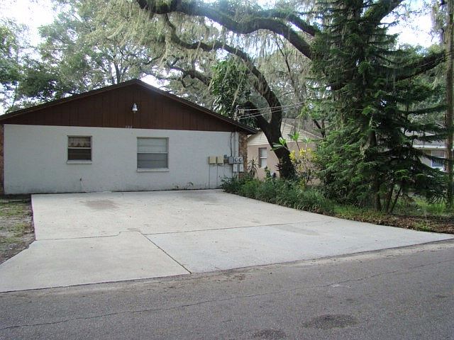 1st image of 8204 Hillsborough Ln