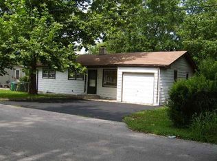 920 Bonnie Brook Ln, Round Lake Beach, IL 60073