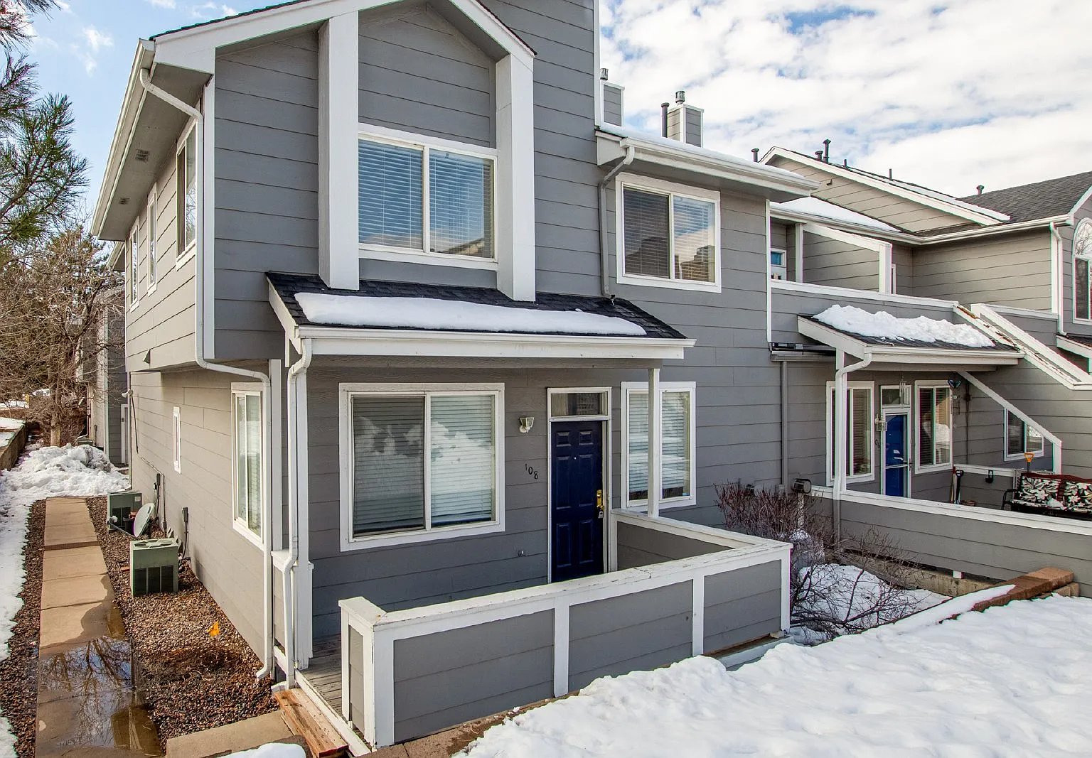 3 bed, 2.5 bath, 1250 sqft, $2,325 — Photo 3