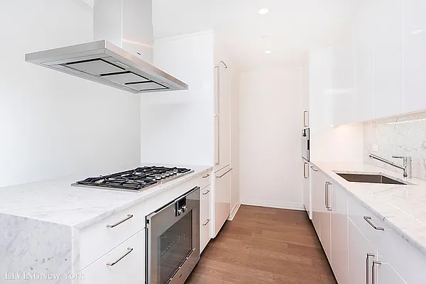 Rented by Living New York | media 13