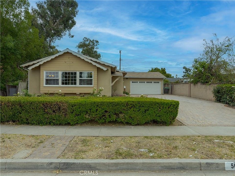 1st image of 560 Las Lomas Dr