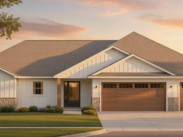 833 3rd Avenue Ct SW, Rice, MN 56367