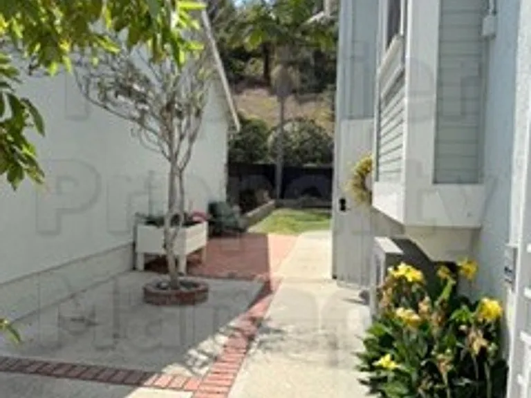 4271 Esperanza Way — Photo 19