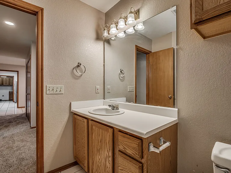 304 Eccell Ct — Photo 14