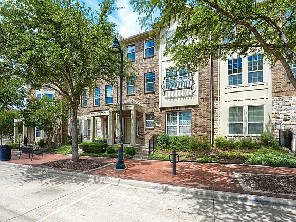 2nd image of 3885 Asbury Ln