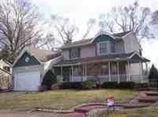 2419 Arbor Dr, Davenport, IA 52803