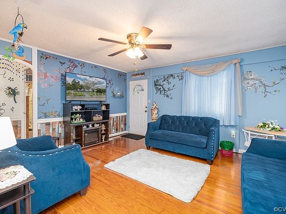 5th image of 308 Tillar St