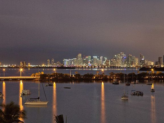 2nd image of 8000 Harbor Island Dr APT 304