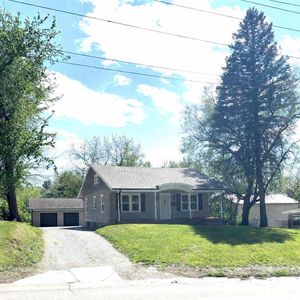 3302 Gene Field Rd, Saint Joseph, MO, 64506