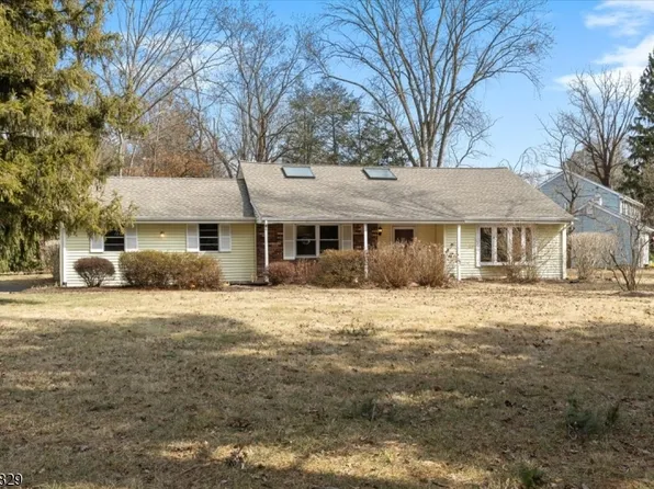 6 Wiltshire Dr, East Windsor Twp., NJ 08520