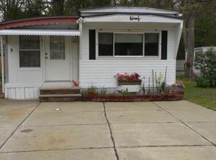 8 Cypress Rd, Taunton, MA 02780