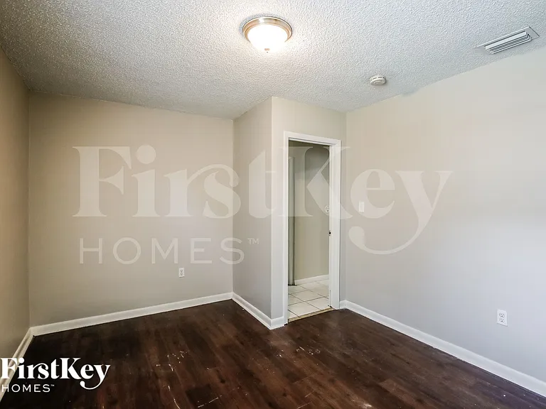 4896 NW 6th Ct — Photo 13