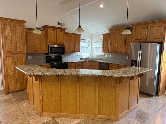 3rd image of 5302 Pleasant Ct
