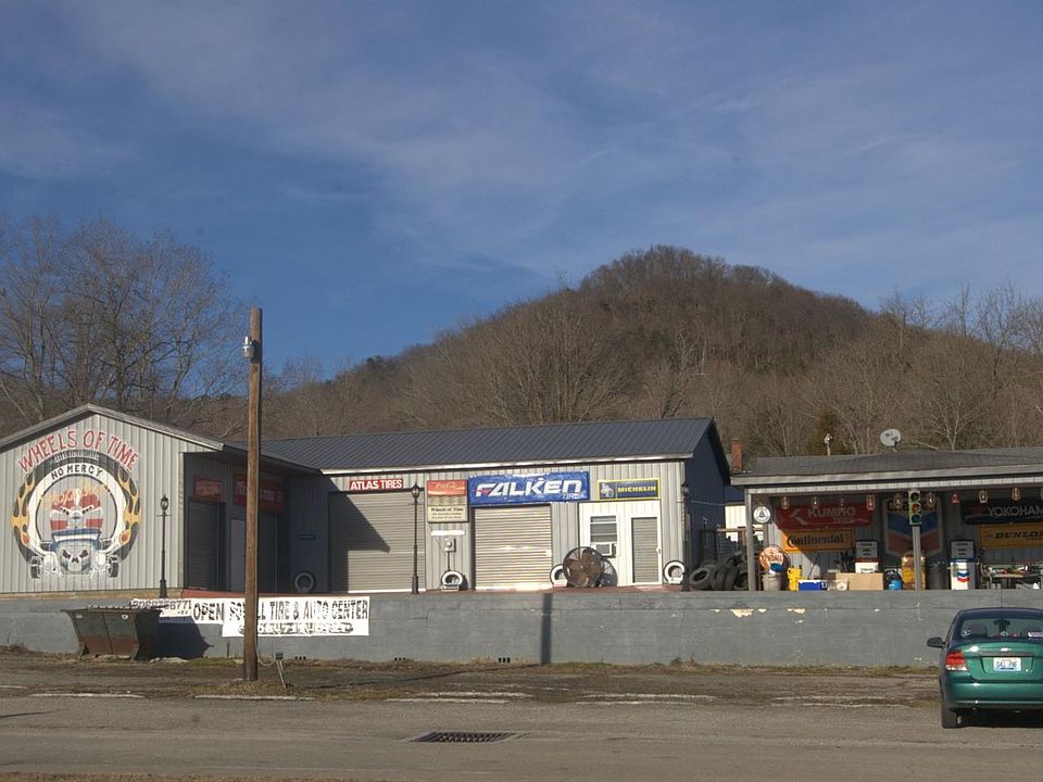 1st image of 119 S Lilly Ave