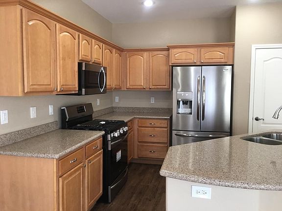 3rd image of 4416 Prospect Hill Ct
