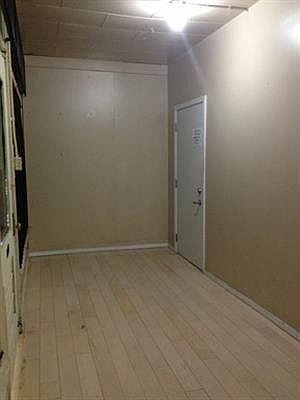 4th image of 1440 E 4th St
