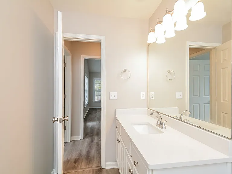 504 Jaffiley Ct — Photo 15