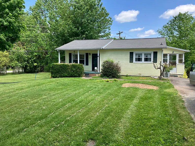 254 Countryside Dr SE — Photo 11