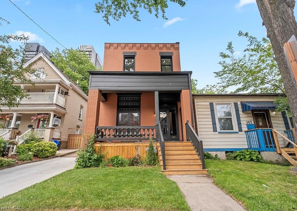 1st image of 143 Catharine St N