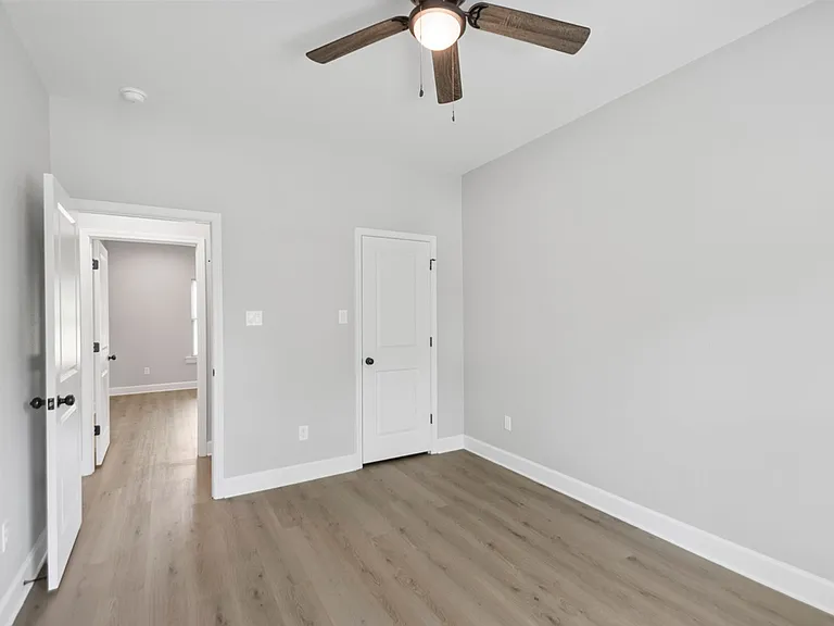 2311 Nichols Rd — Photo 30