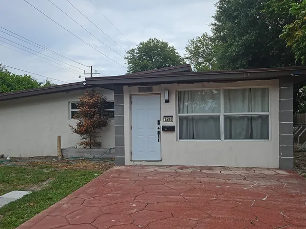 1590 NE 138th St, North Miami, FL 33161