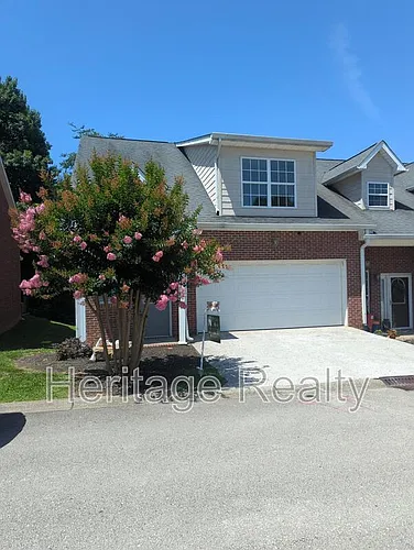 655 Yorkland Way #1 Photo 1