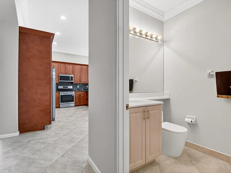 6812 Belmont Shore Dr — Photo 21