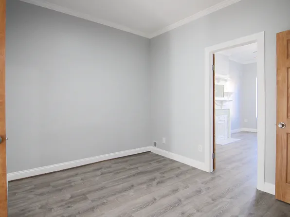 446 Bainbridge Street image 10 of 17