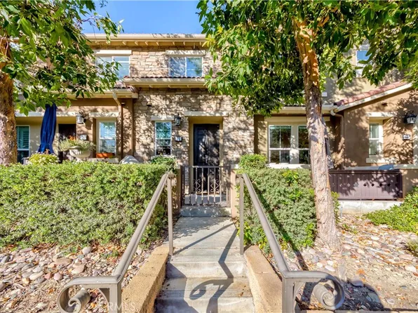 15723 Parkhouse Dr Unit 75, Fontana, CA 92336