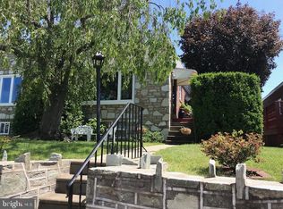 8905 Revere St, Philadelphia, PA 19152