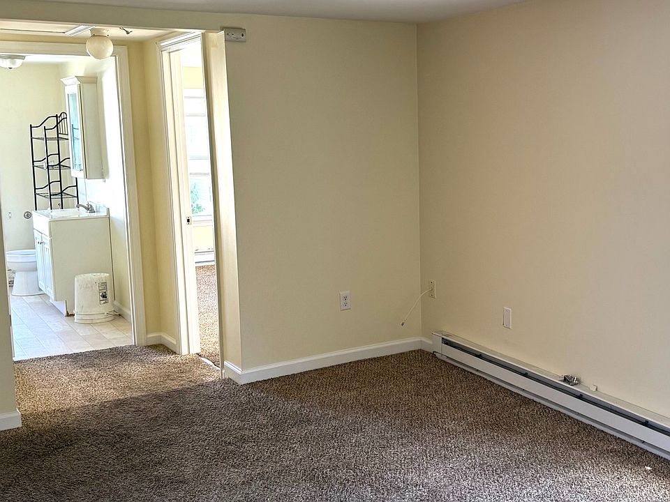1st image of 416 Cemetary Ave #1