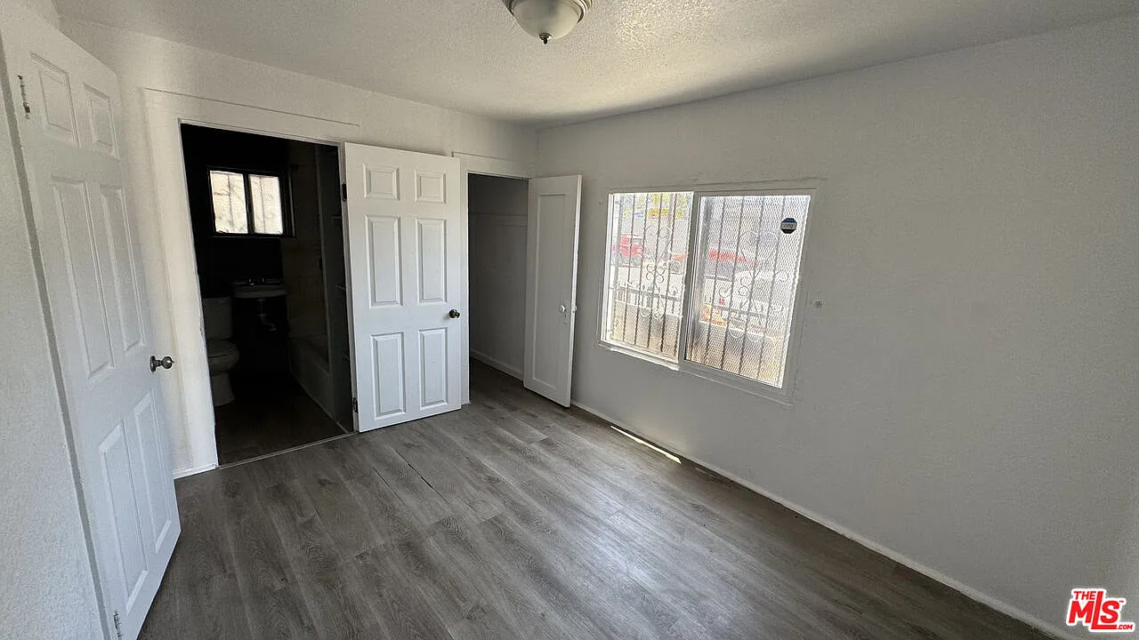 1 bed, 1.0 bath, 500 sqft, $1,800 — Photo 4